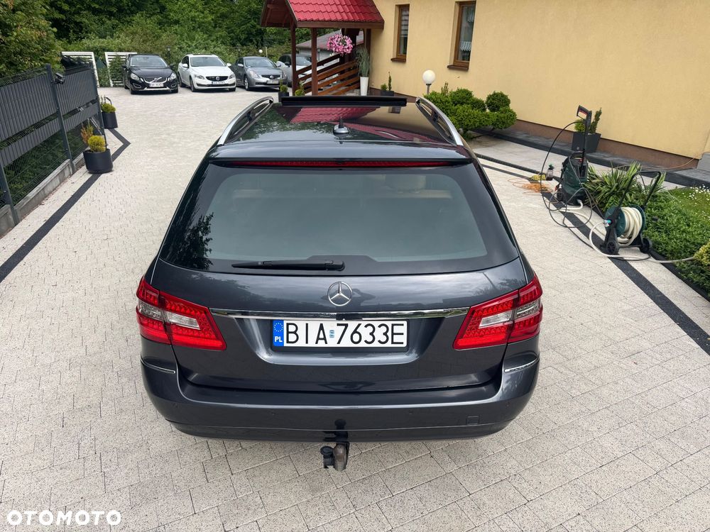 Mercedes-Benz Klasa E 220 CDI BlueEff Avantgarde - 12