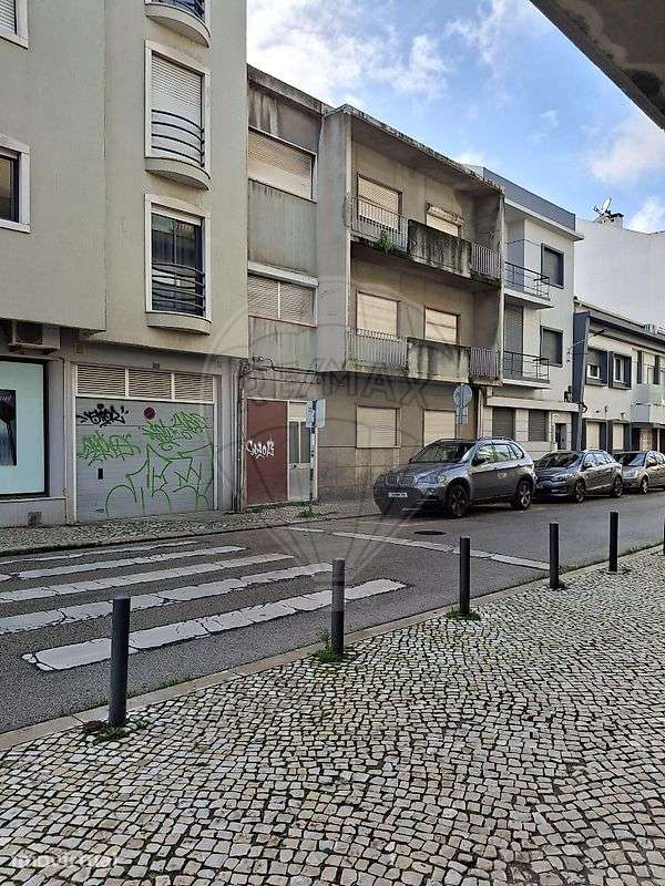 Prédio  para venda - Grande imagem: 2/3