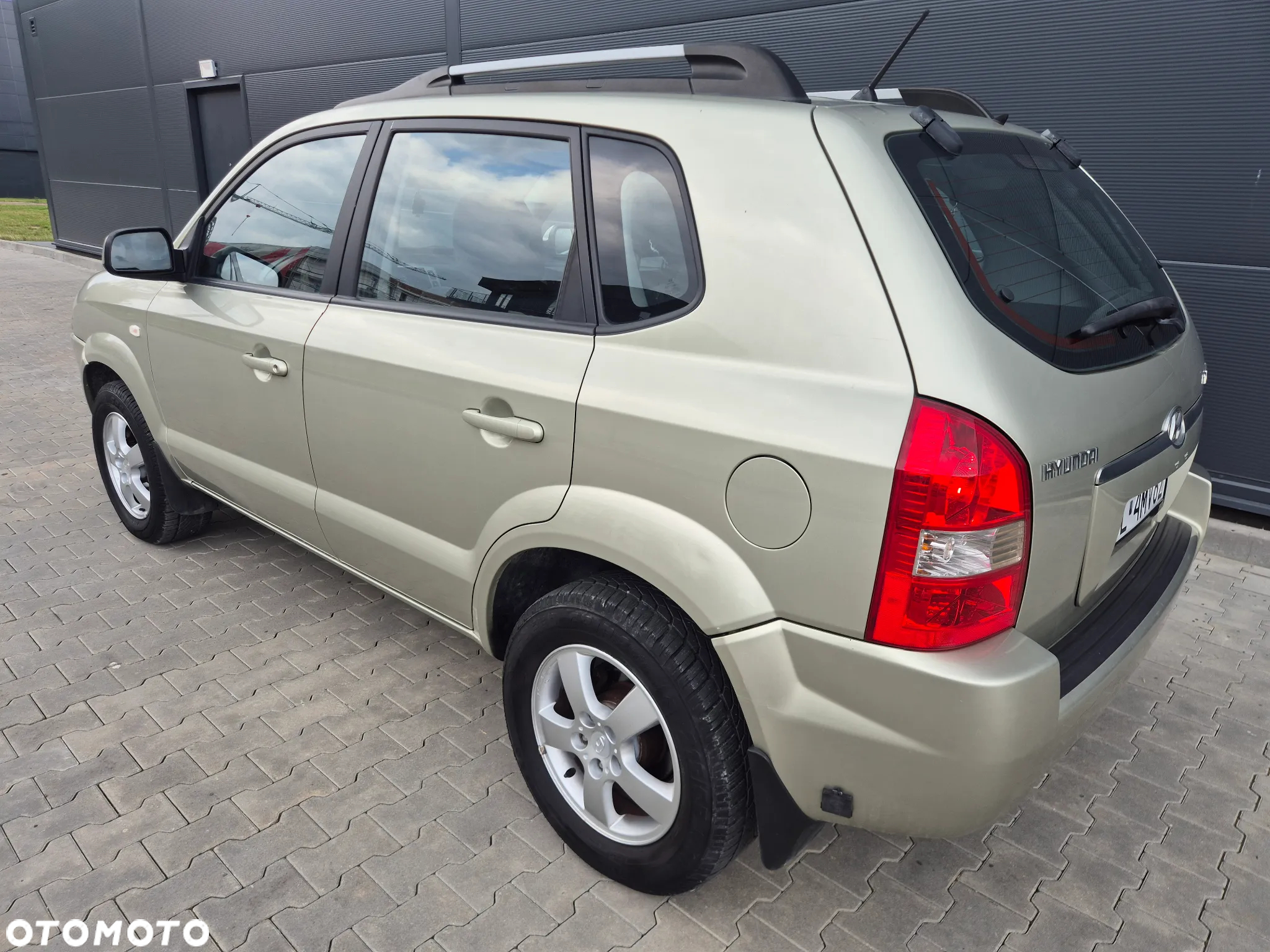 Hyundai Tucson 2.0 Comfort 2WD - 4