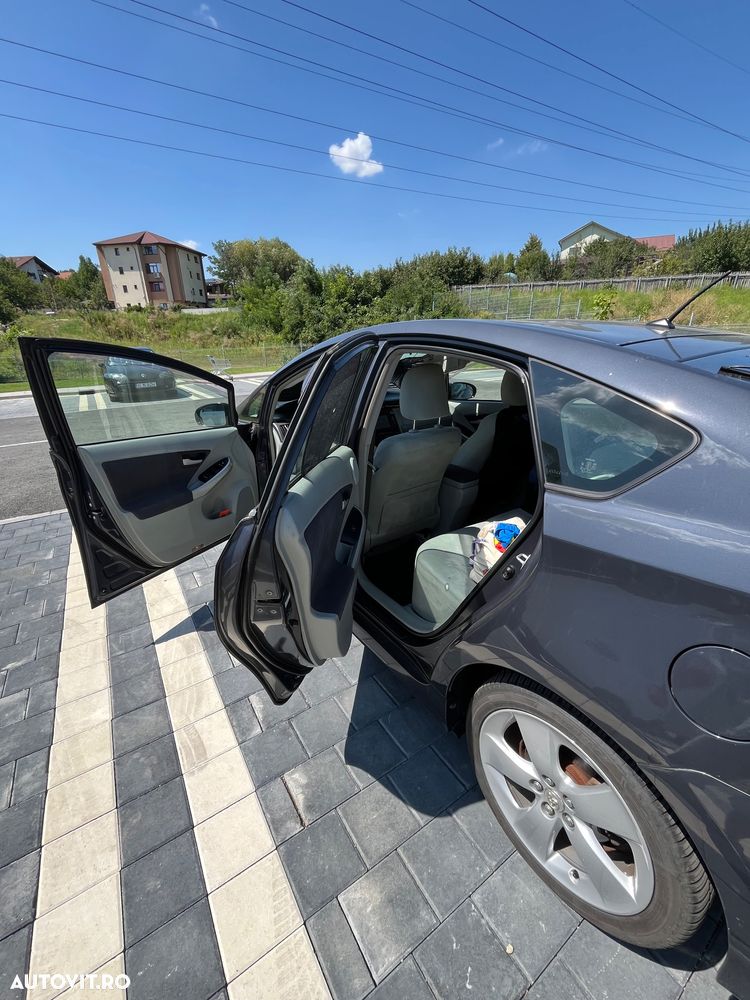 Toyota Prius Luna - 15