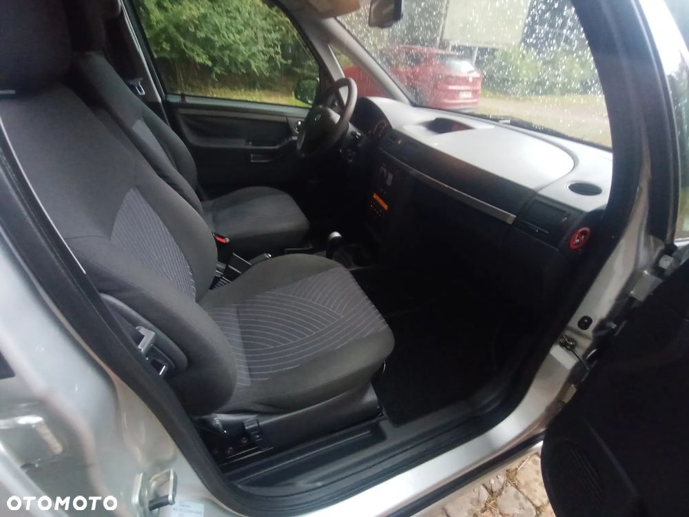 Opel Meriva 1.6 Essentia MTA - 23