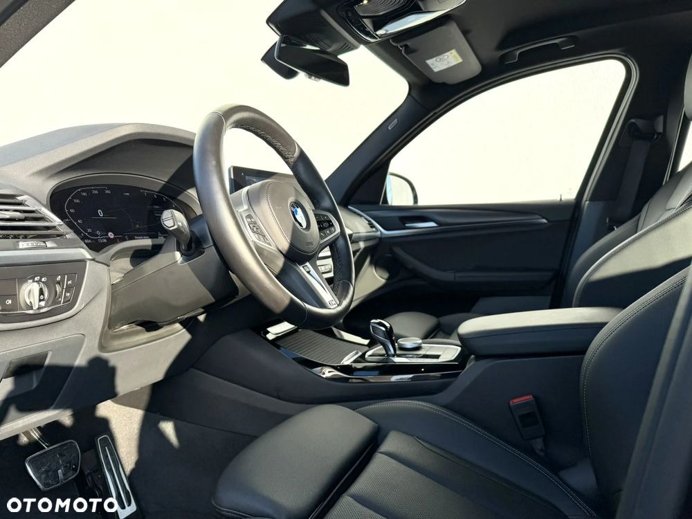 BMW X3 xDrive20i mHEV - 9