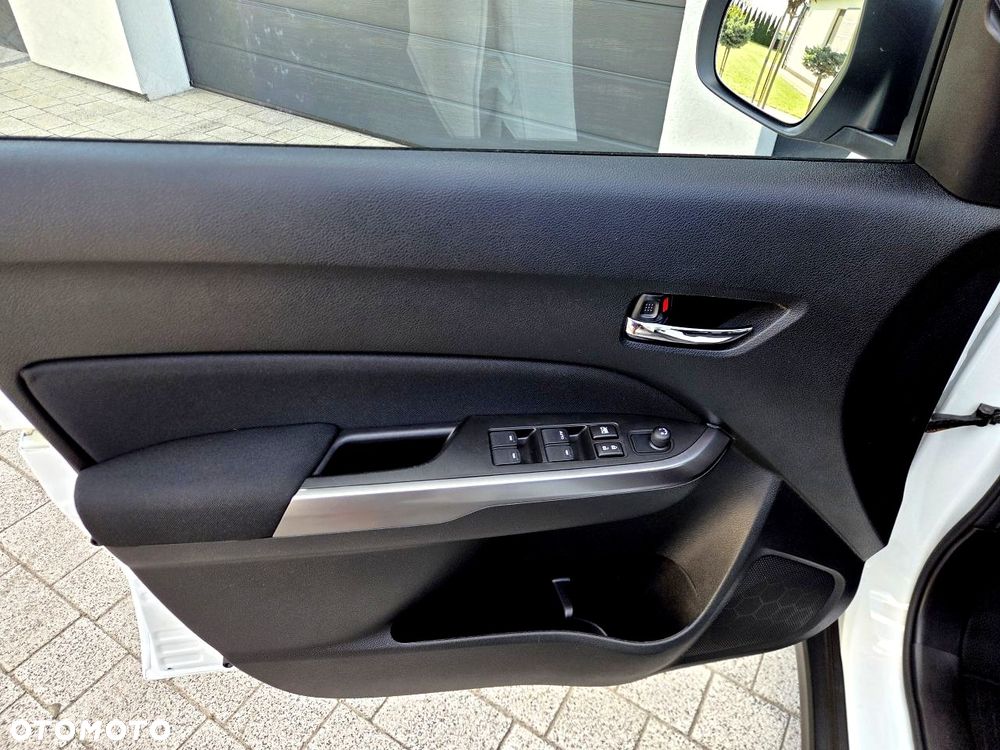 Suzuki Vitara - 30