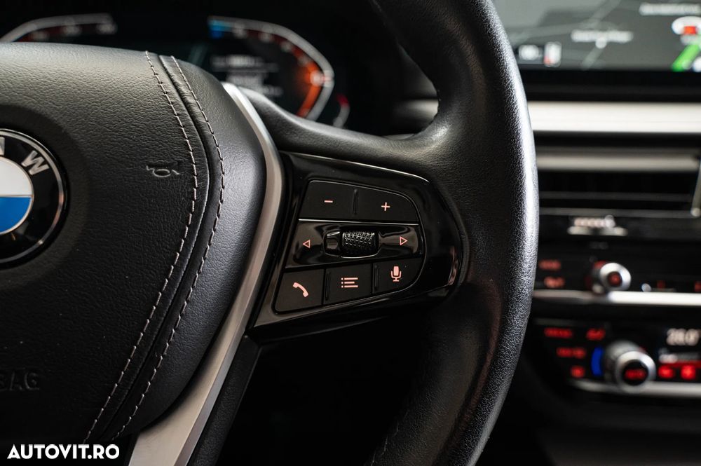 BMW Seria 5 520d Aut. Luxury Line - 21