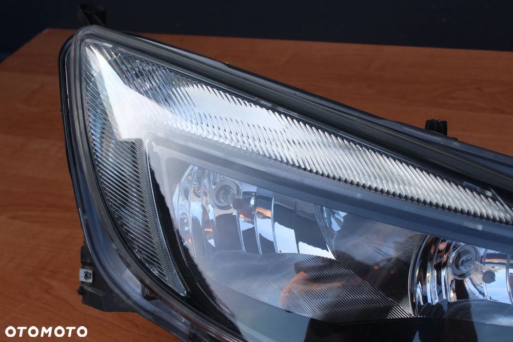 LAMPA PRAWA PRZEDNIA PRAWY PRZÓD OPEL ASTRA J CIEMNA 13371596 100% OK EUROPA BARDZO ŁADNA - 7