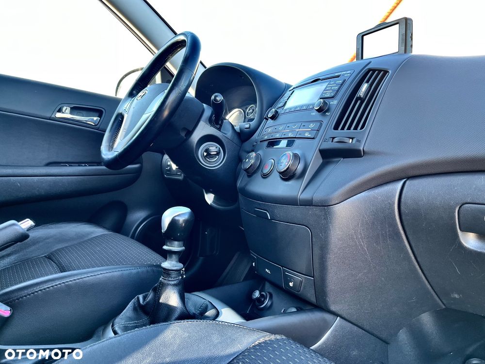 Hyundai i30 1.6 Premium - 10
