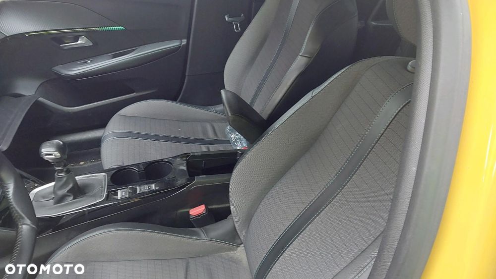 Peugeot 208 PureTech 100 Allure Pack - 9