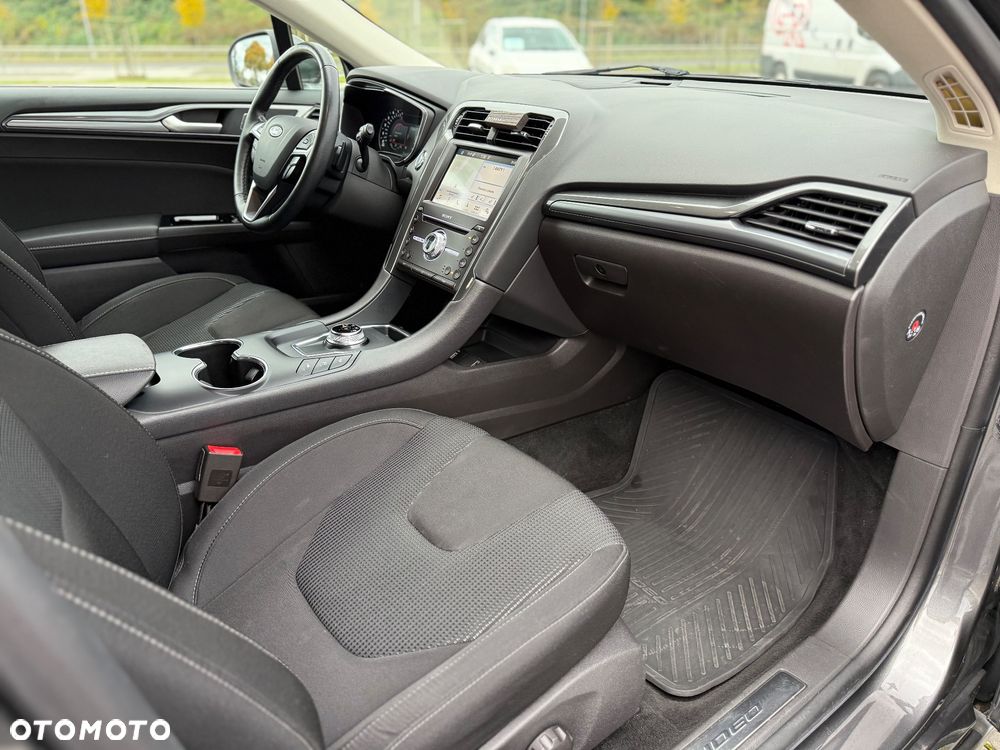 Ford Mondeo 2.0 EcoBlue Titanium - 30