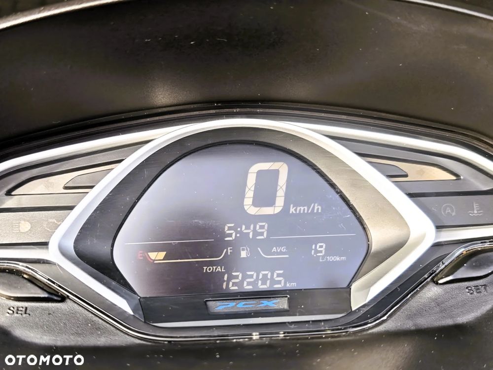 Honda PCX - 12