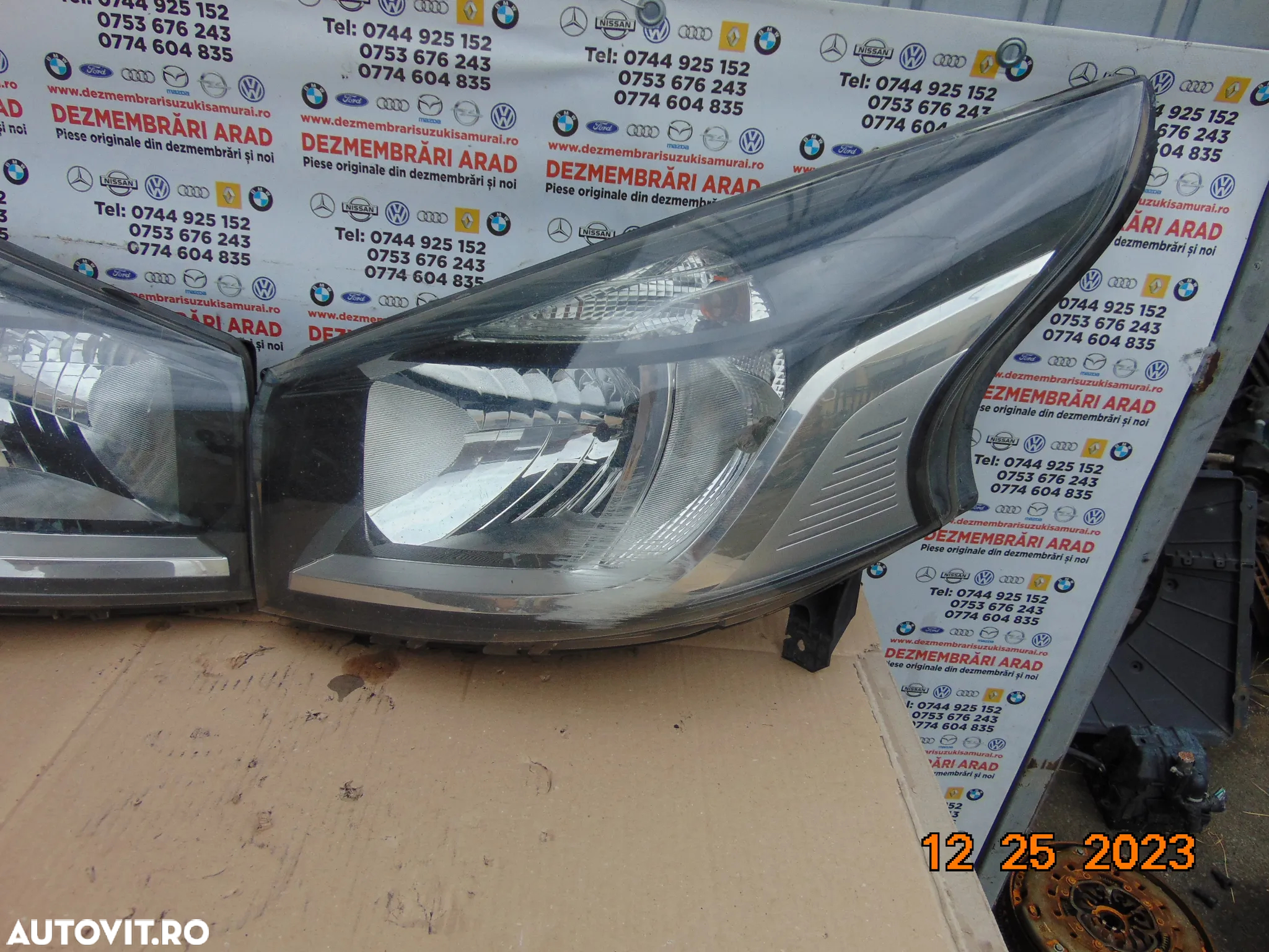 Far Renault Trafic 3 an 2014-2019 faruri stanga dreapta Opel Vivaro europa - 5