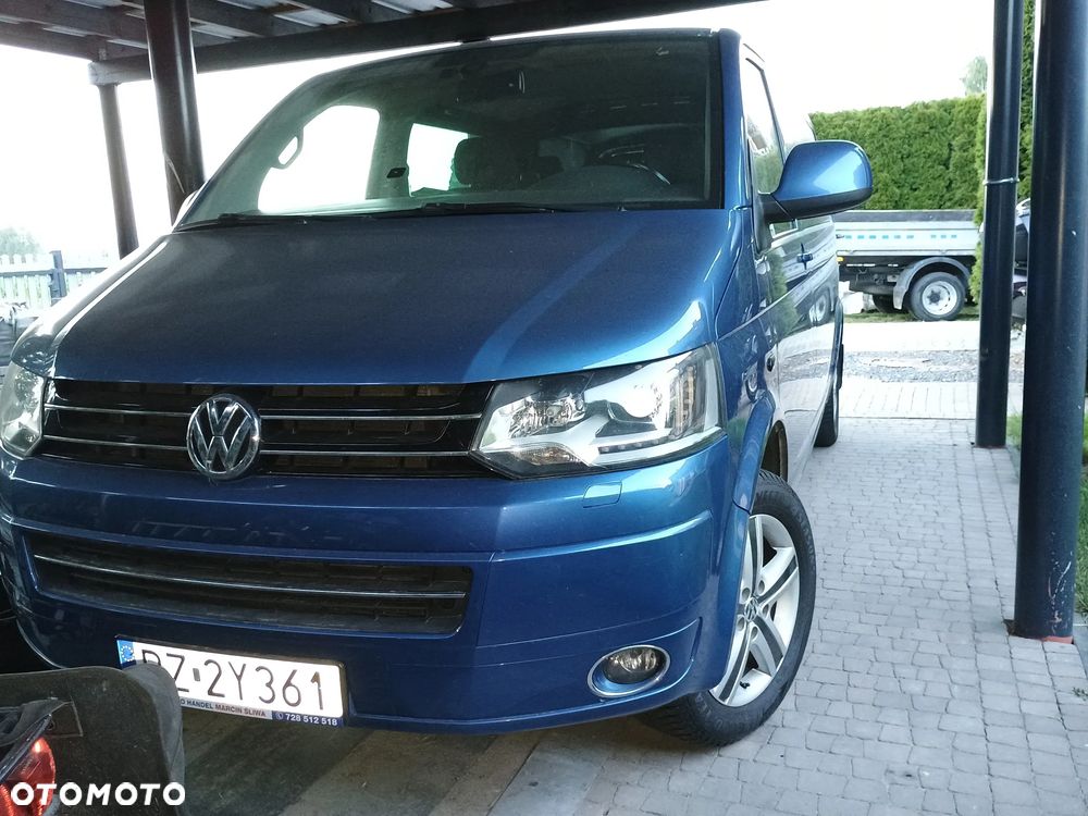 Volkswagen Transporter - 1
