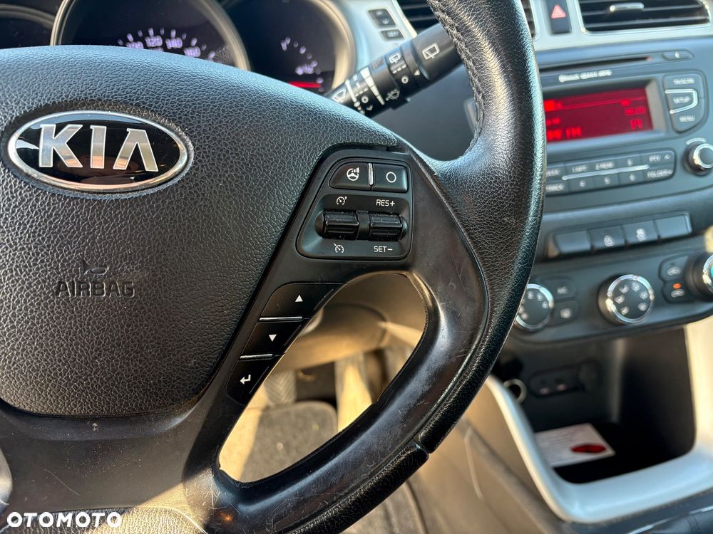 Kia Ceed 1.4 CVVT Attract - 12
