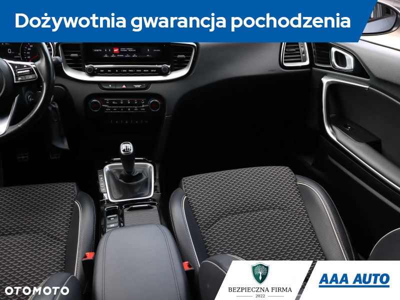 Kia Ceed - 9