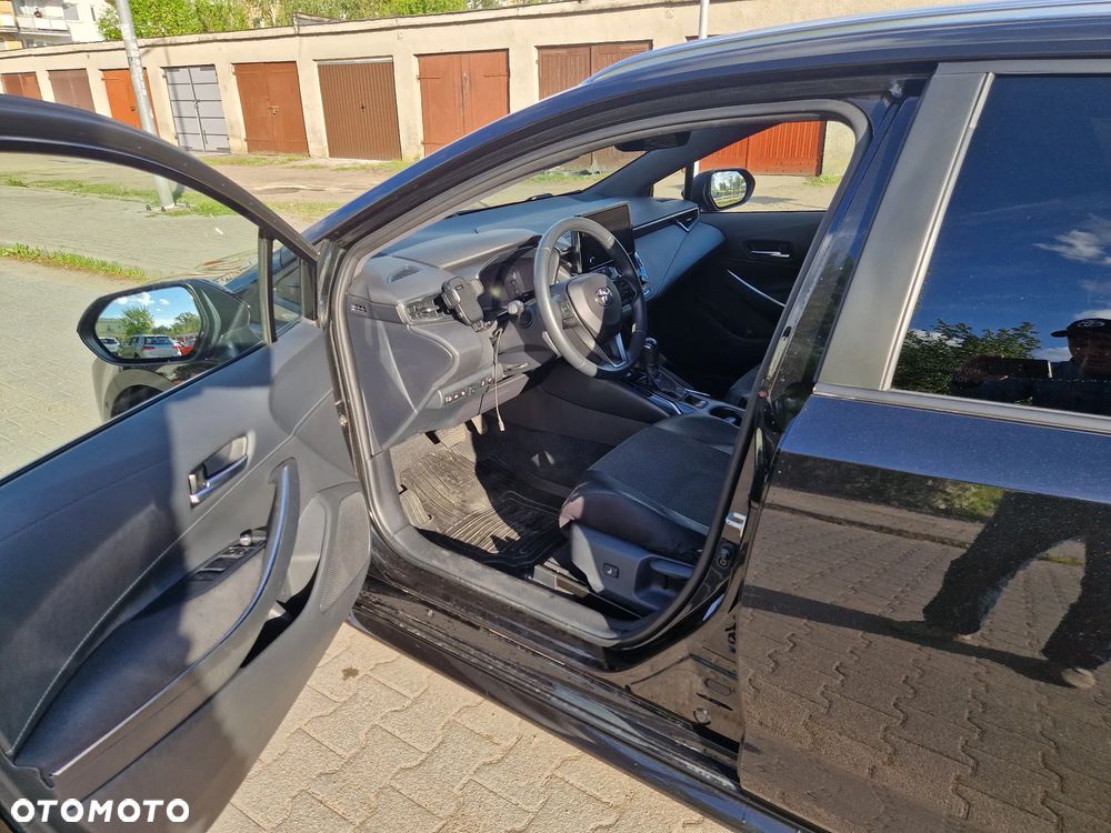 Toyota Corolla 1.8 Hybrid Comfort - 12