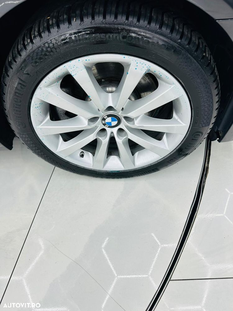 BMW Seria 5 520d Aut. Luxury Line - 10