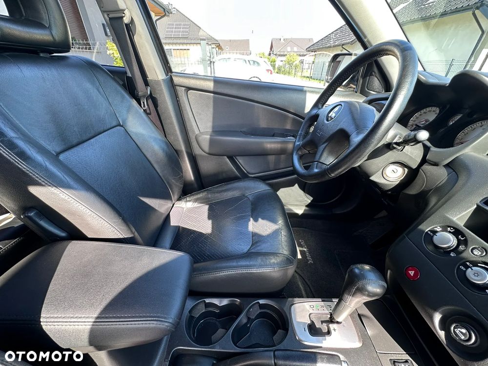 Mitsubishi Outlander - 9