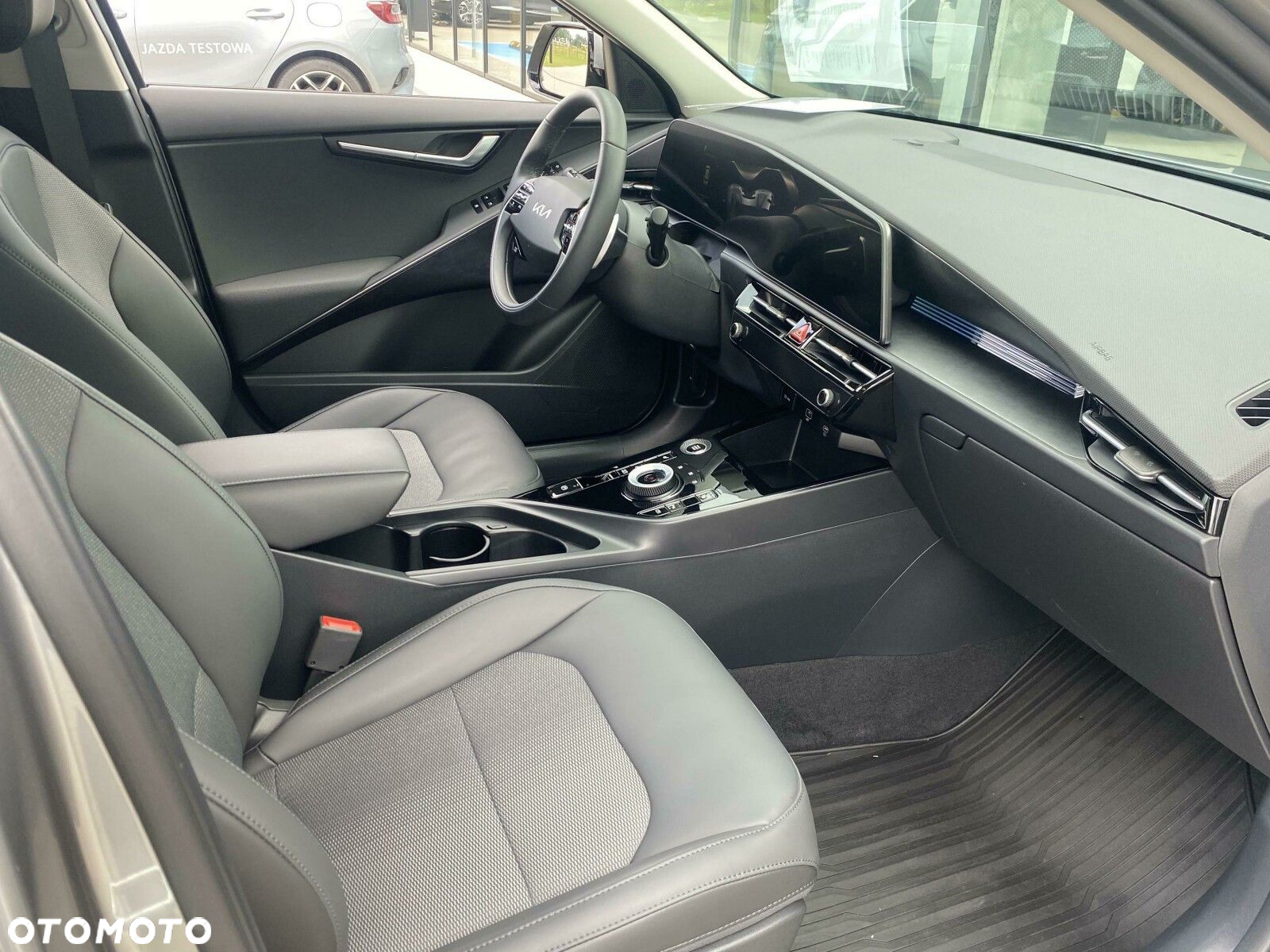 Kia Niro - 24