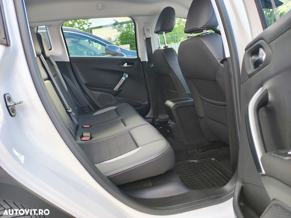 Peugeot 2008 PureTech 130 GPF Stop&Start Allure - 16