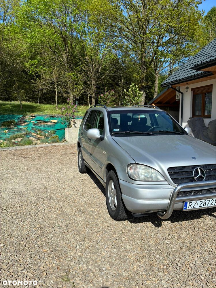 Mercedes-Benz ML - 11