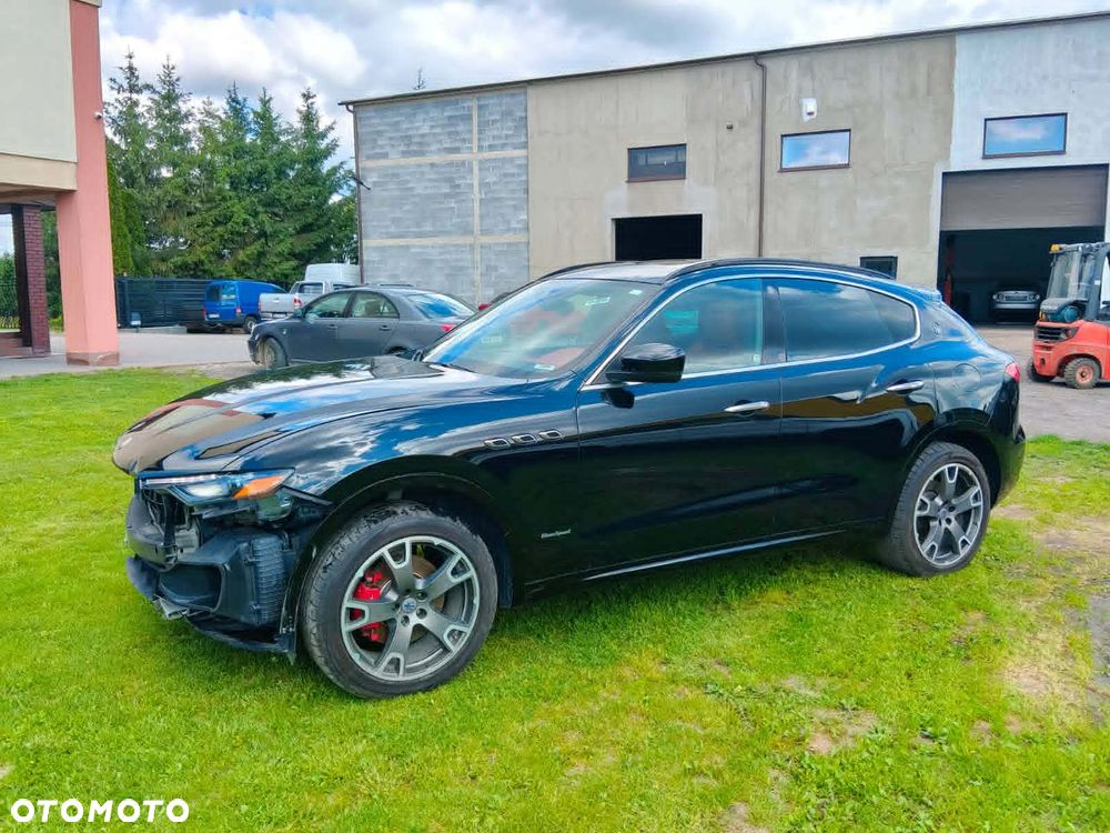 Maserati Levante Q4 - 1