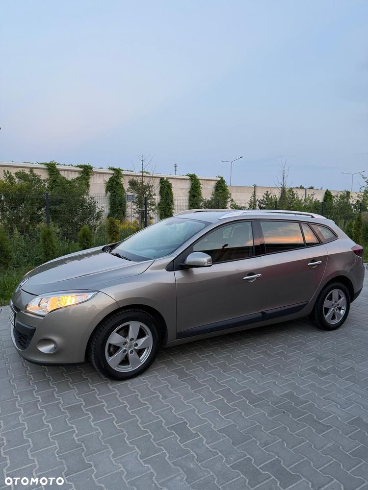 Renault Megane 1.6 16V Dynamique Euro5 - 14