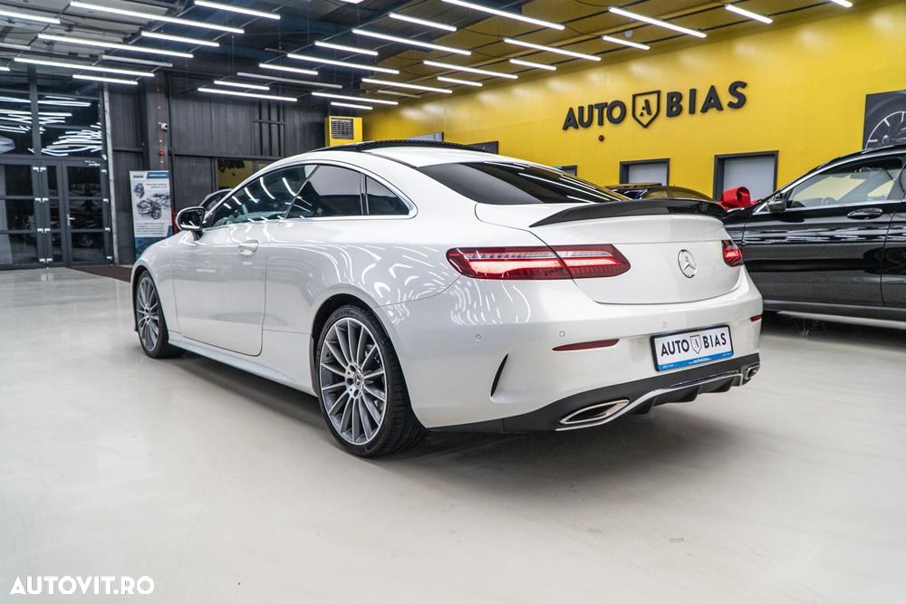 Mercedes-Benz E 300 Coupe Aut. - 5