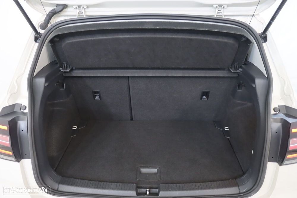 VW T-Cross 1.0 TSI Life - 17