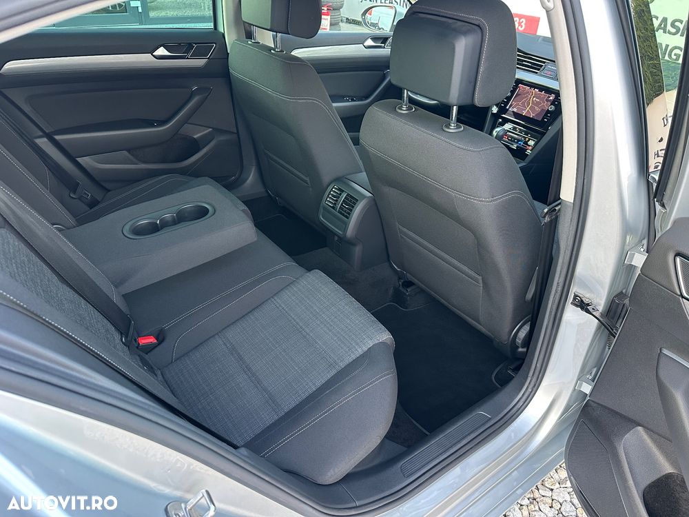 Volkswagen Passat 2.0 TDI DSG Comfortline - 10