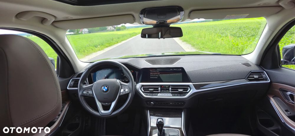 BMW Seria 3 320d xDrive M Sport sport - 17