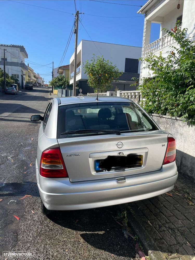 Opel Astra 1.2 Selection - 3
