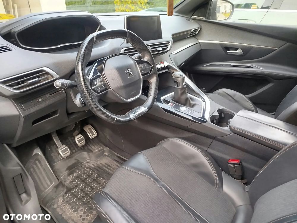 Peugeot 3008 1.2 PureTech Allure S&S - 13