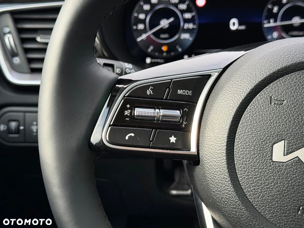 Kia XCeed 1.6 T-GDI Business Line DCT - 26