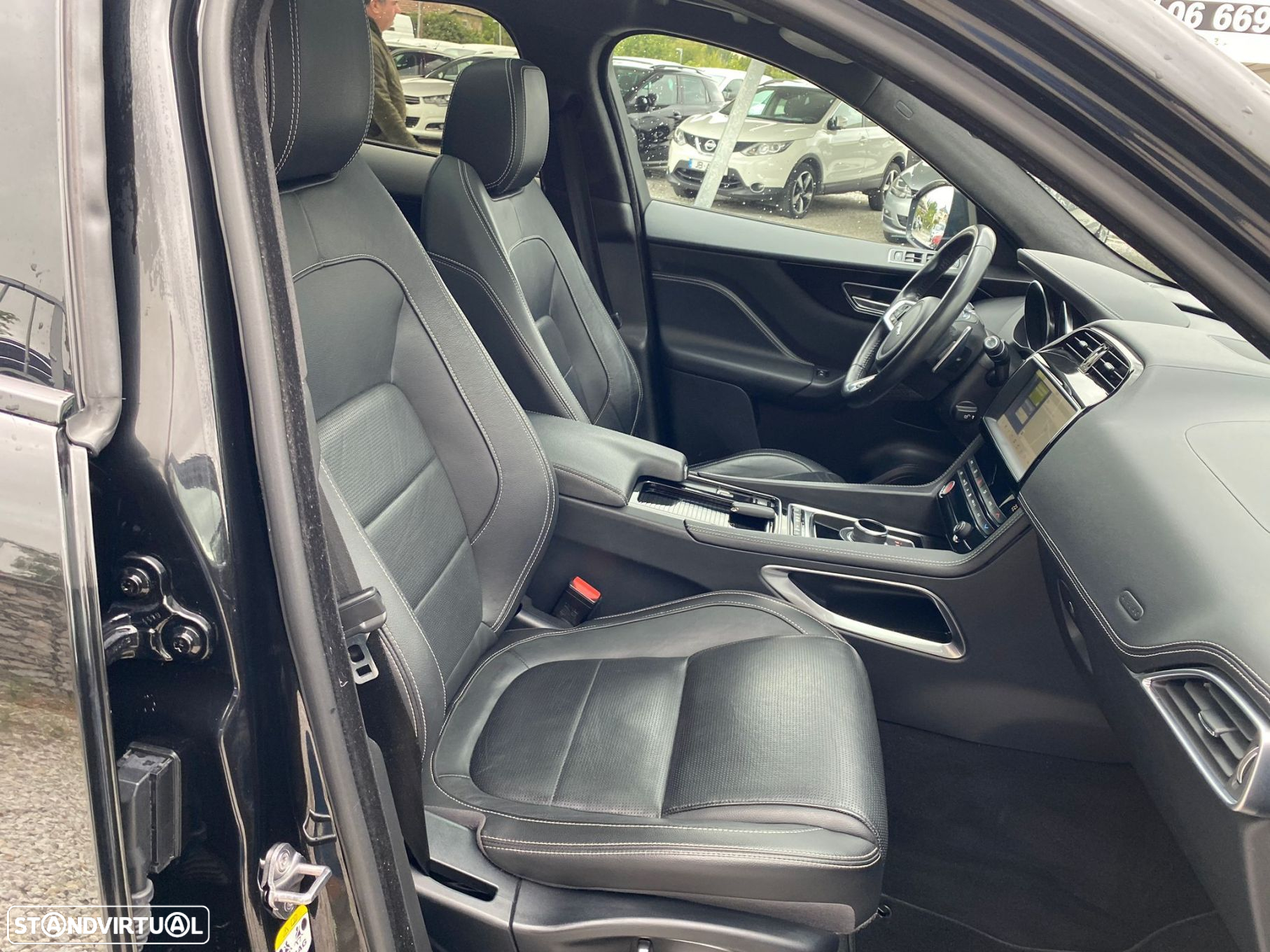 Jaguar F-Pace 2.0 i4D R-Sport Aut. - 13