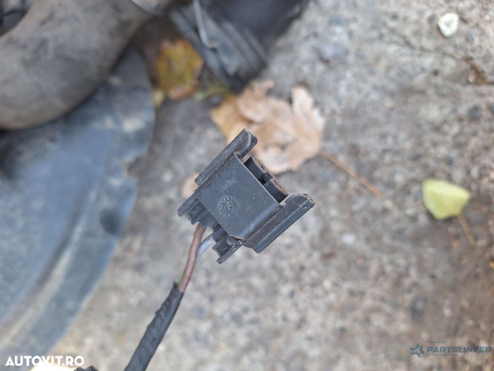 Mufa Conector proiector SKODA OCTAVIA 1Z3 2004 - 2013 1.9 TDI BJB, BKC, BLS, BXE - 3
