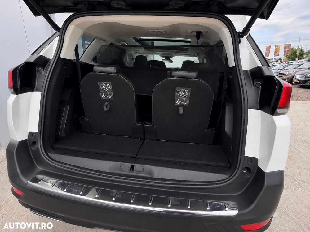 Peugeot 5008 - 9