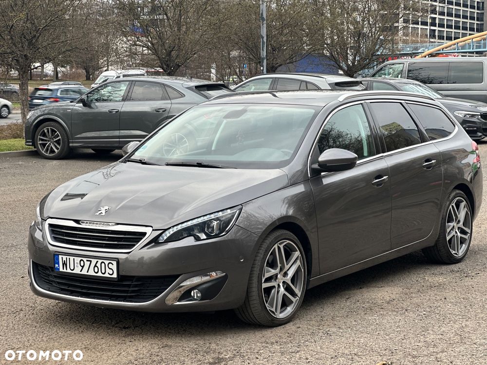 Peugeot 308 - 1