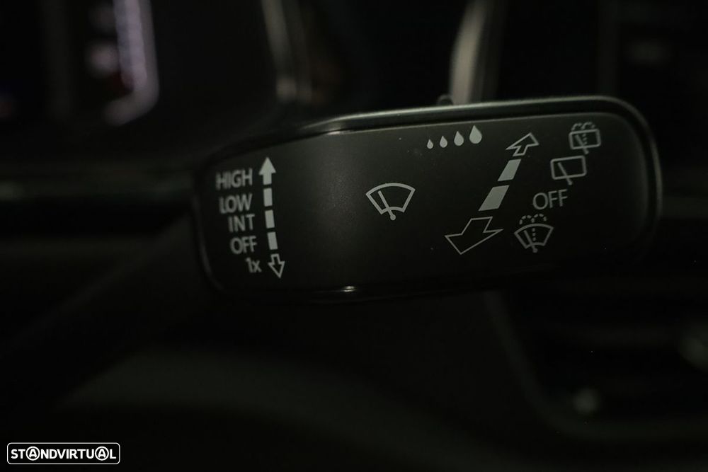 VW T-Roc 1.5 TSI Black Style DSG - 17