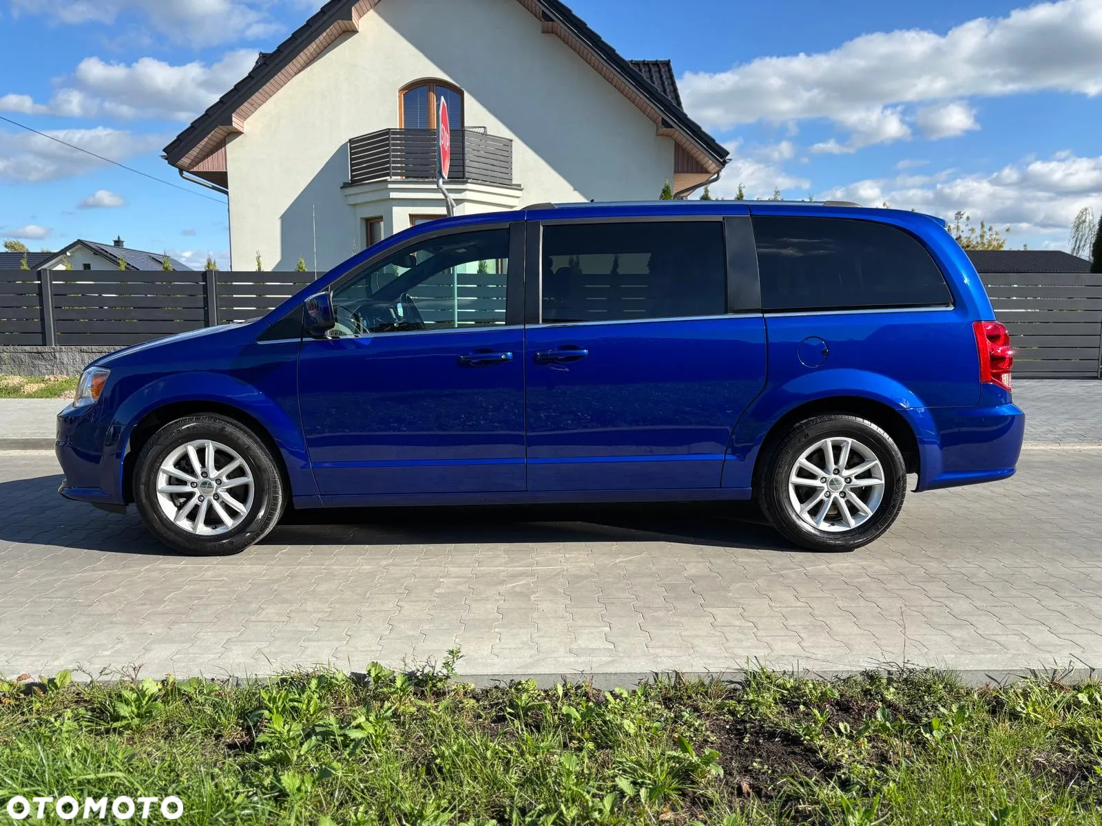 Dodge Grand Caravan - 3