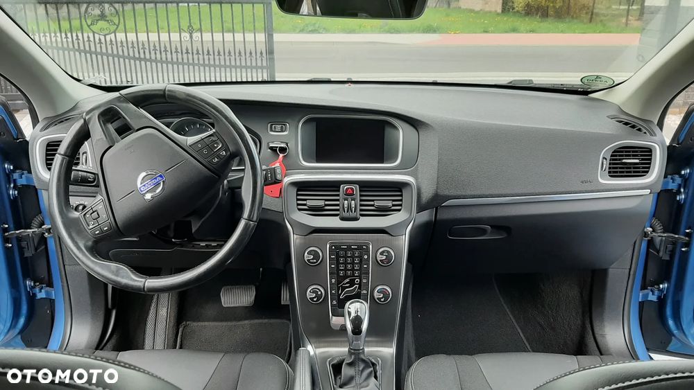 Volvo V40 T4 Momentum - 12