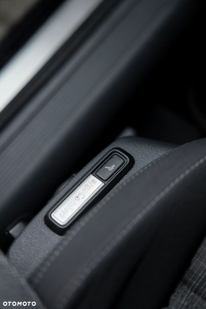 Volkswagen Passat 2.0 TDI EVO Elegance DSG - 25
