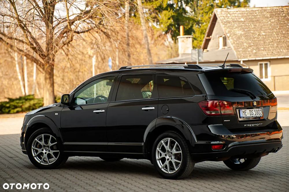 Fiat Freemont 2.0 Multijet 16V DPF Automatik Allrad Black Code - 19