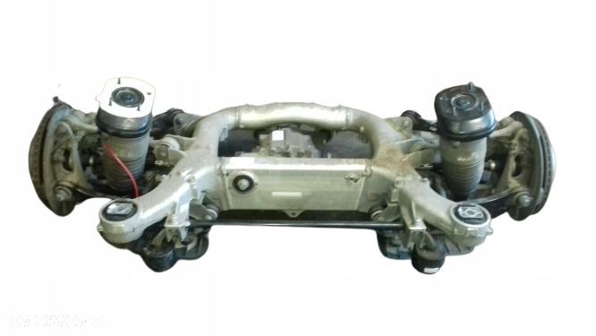 BMW 5 G30 G31 Kompletne Zawieszenie Tylne 2.0D - 2