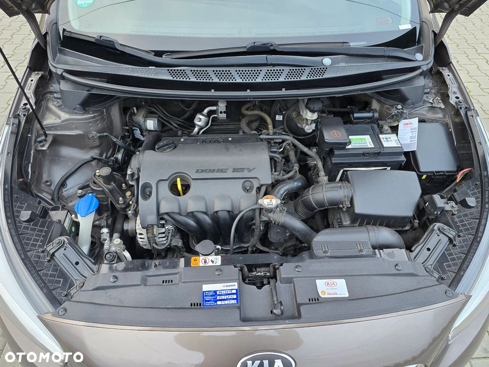 Kia Ceed 1.4 CVVT Spirit - 33