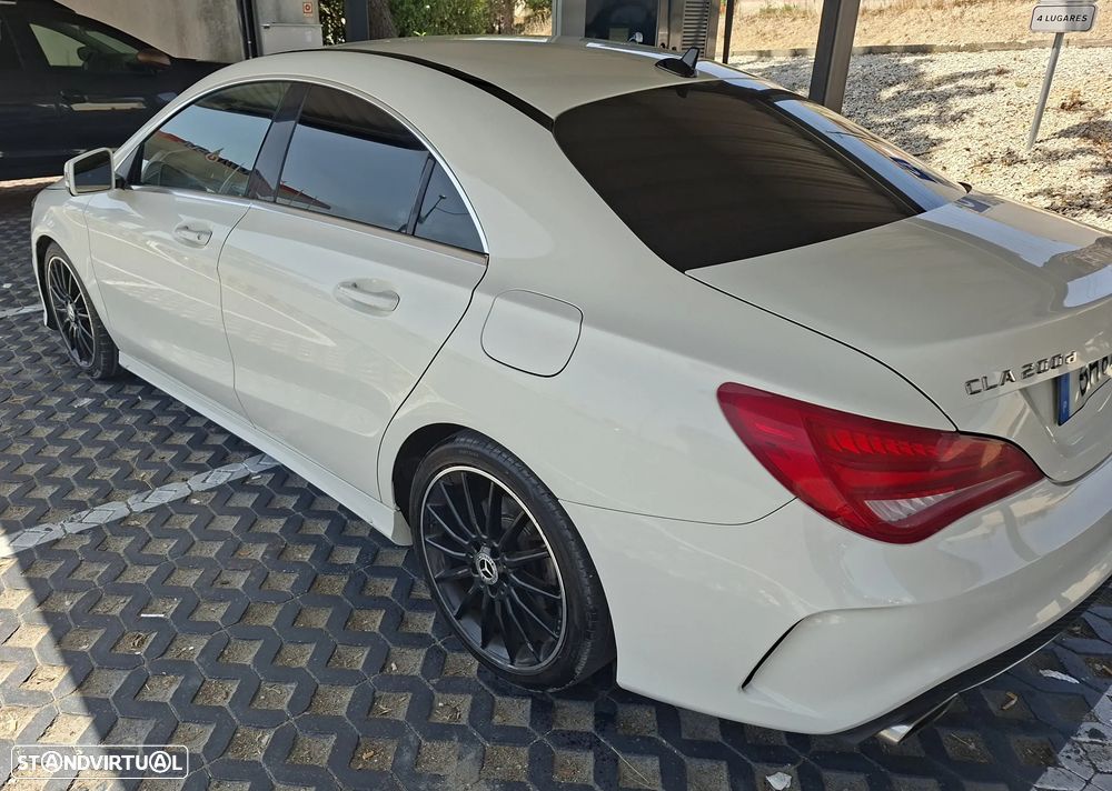 Mercedes-Benz CLA 200 d 7G-DCT AMG Line — fotografia 4