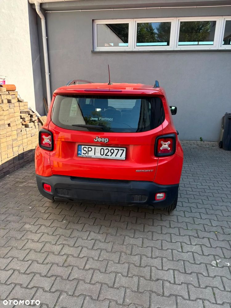 Jeep Renegade 1.6 E-TorQ Sport FWD - 9