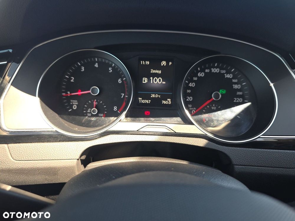 Volkswagen Passat - 15