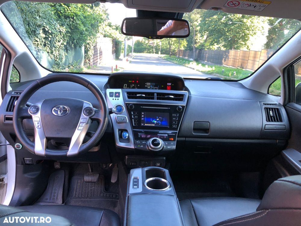 Toyota Prius+ (Hybrid) Executive - 1