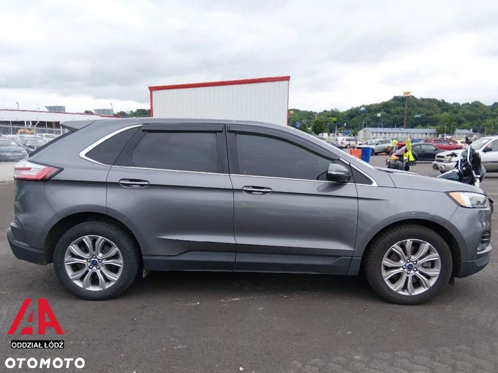 Ford Edge - 9