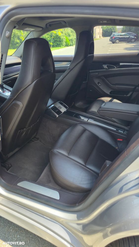 Porsche Panamera 3.0 PDK 4S - 10