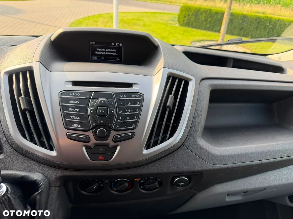 Ford Transit - 27